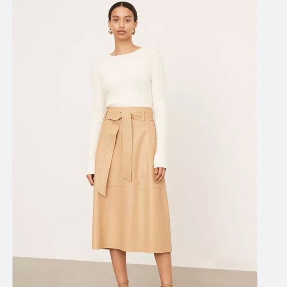 NWT $1250 Vince Stitched-Belt Leather Skirt size 2 style # V828030754